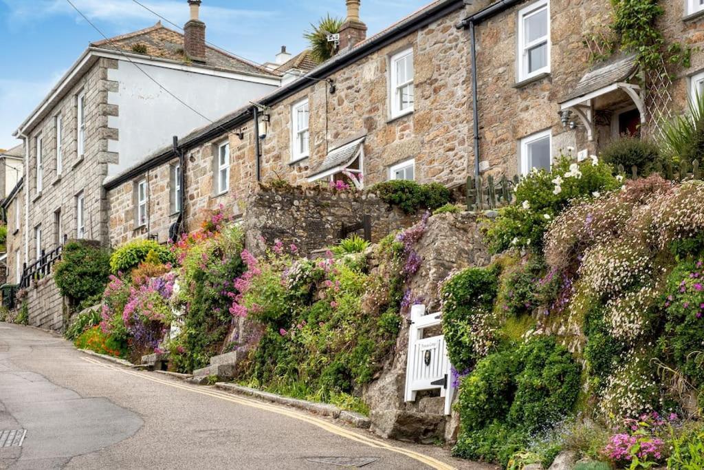 Abbey Cottage, Close To Mousehole Harbour Exterior photo